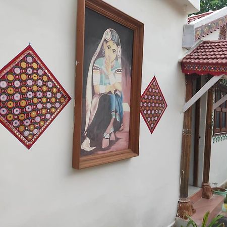 Shyam Home Stay Bhuj Zewnętrze zdjęcie