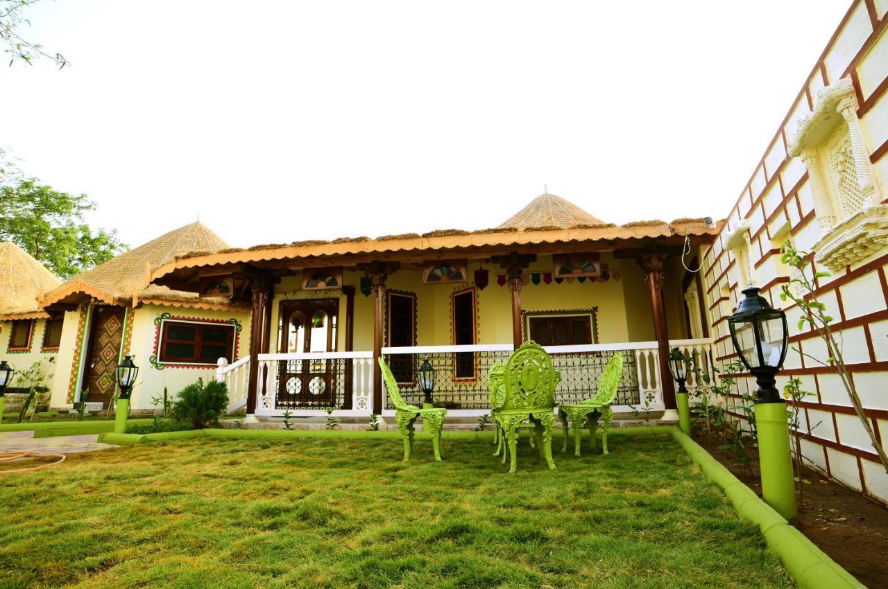 Shyam Home Stay Bhuj Zewnętrze zdjęcie